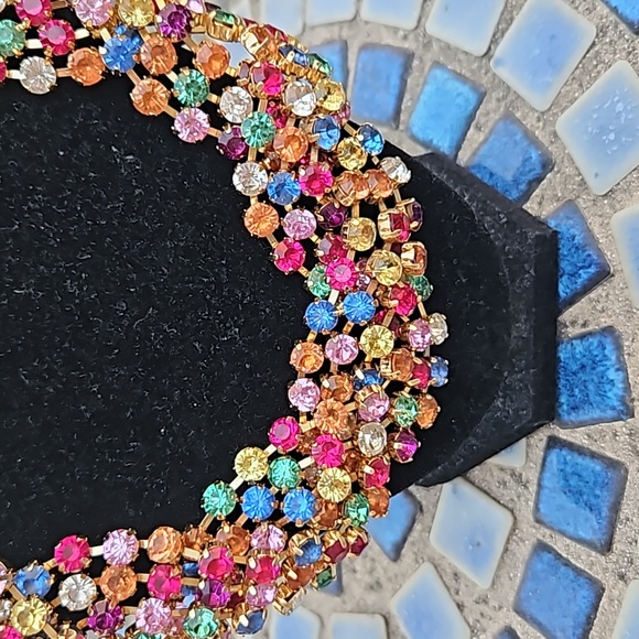 Sugarfix Runway Necklace Cluster Rhinestone Gold Tone Chain Multicolor One Size - Picture 3 of 4